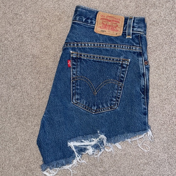 Levi’s 550 Denim Shorts - Picture 10 of 10